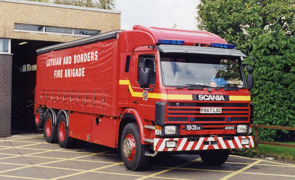 fire-engines-photos-l-b-scania-incident-support-unit