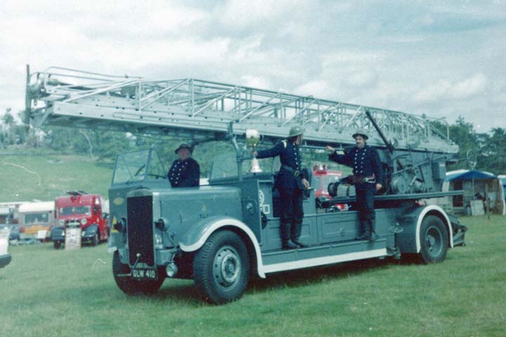 1942 Leyland / Merryweather 100'Turntable Ladder