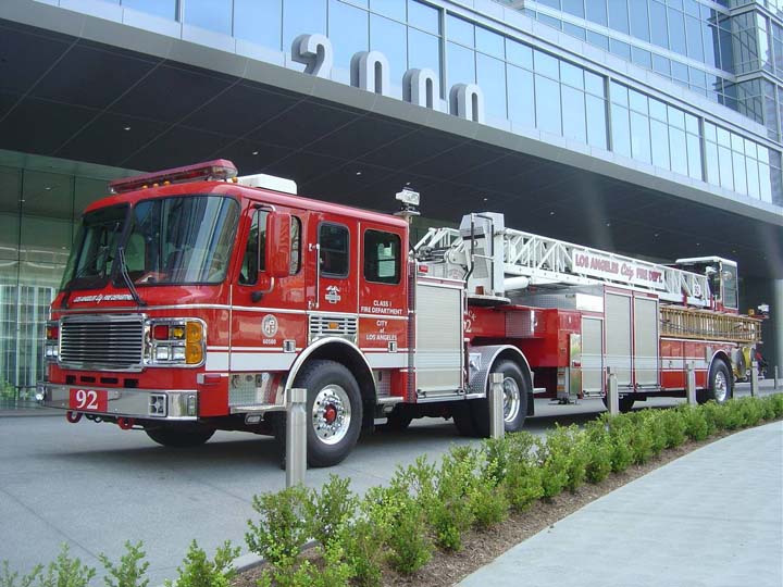 Fire Engines Photos - Picture of LA City Fire Department Truck 92