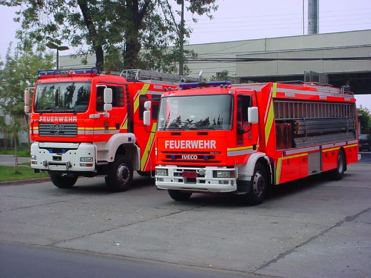 The fire trucks of the 15 Deutsche Feuerwehrkompanie Stadt Santiago