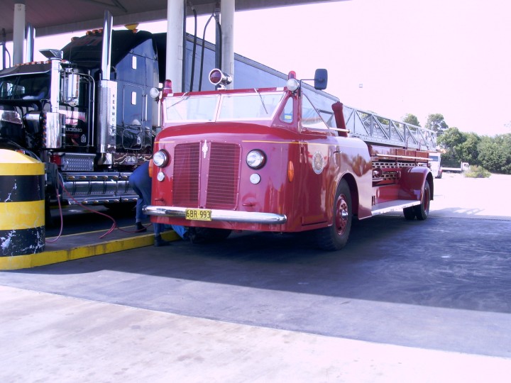American LaFrance 100' Ladder Model JOX600 Series 