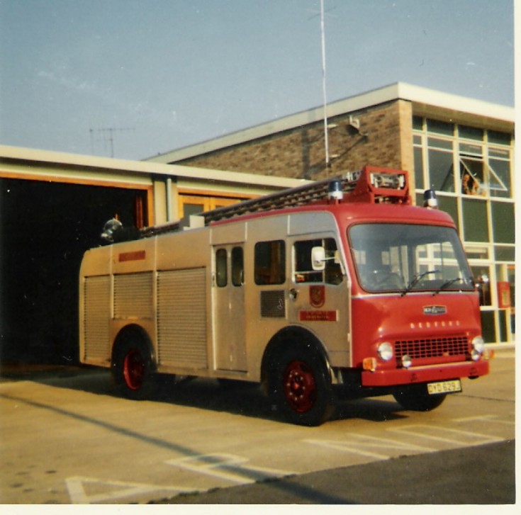 Fire Engines Photos Bedford Tk Somerset Fire Brigade Dyd629j