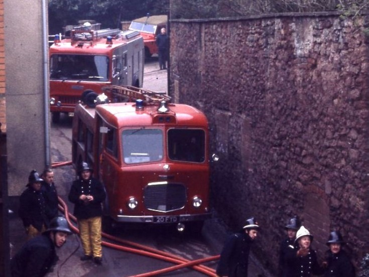 Dennis F28 20FYD Somerset Fire Brigade