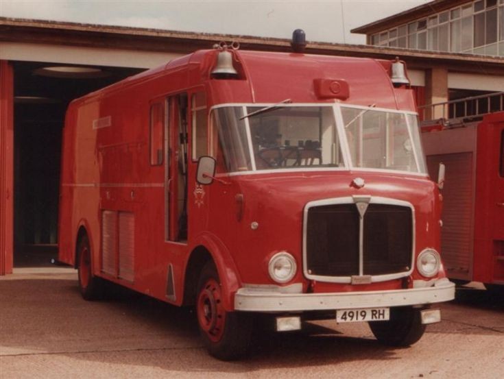 AEC/Merryweather ET Humberside Fire Brigade