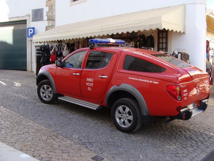 A special looking Mitsubishi L200 from the Volunteer Fire brigade Lagos