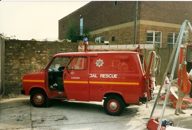 Ford Transit special rescue Surrey MPD 474W