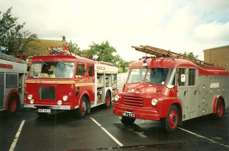 Dennis D VKT 447J ex Kent, Austin UBJ 593