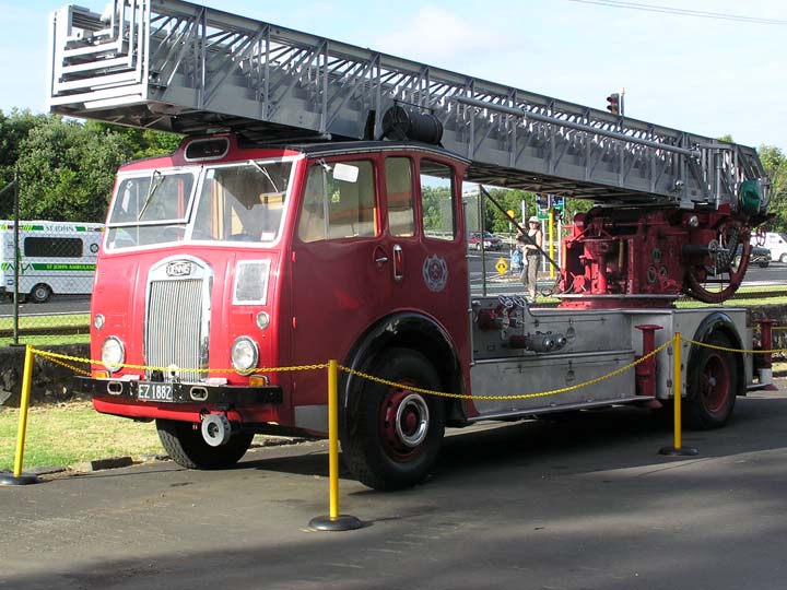 Dennis Metz ex Auckland New Zealand
