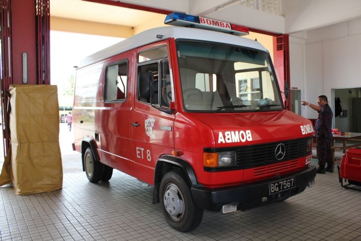 Brunei Fire and Rescue Department BFRD Mercedes 508D with SK Fire