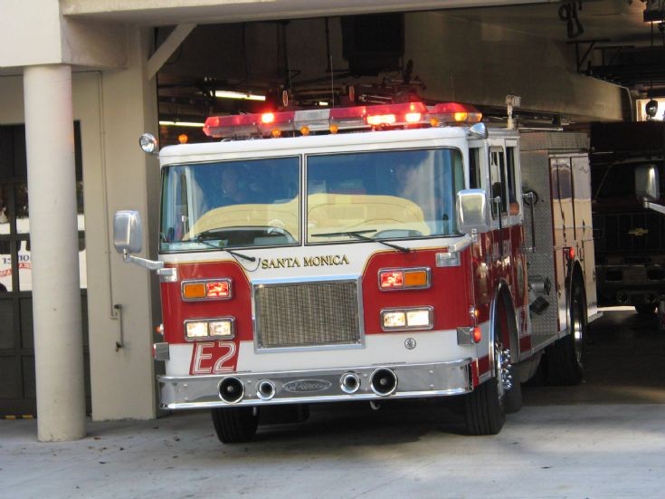 Engine E2 Pierce Pumper Santa Monica 