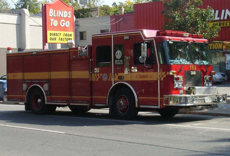 Toronto Fire Services Rescue 325