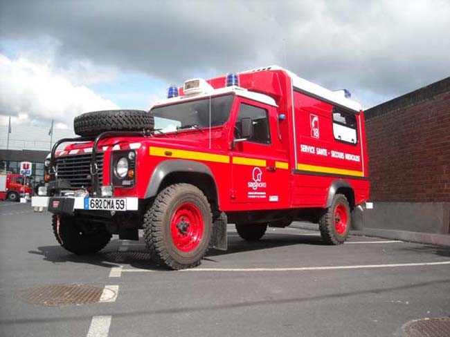 Ambulance Land Rover