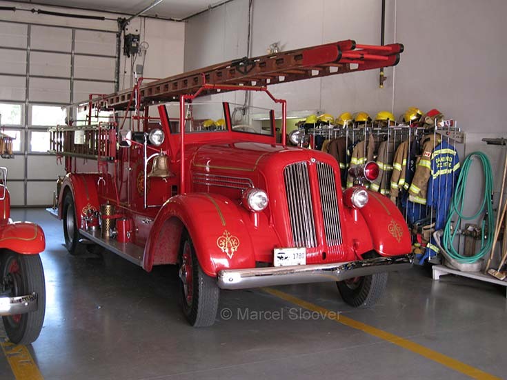 Grand Forks Fire dept Parade truck