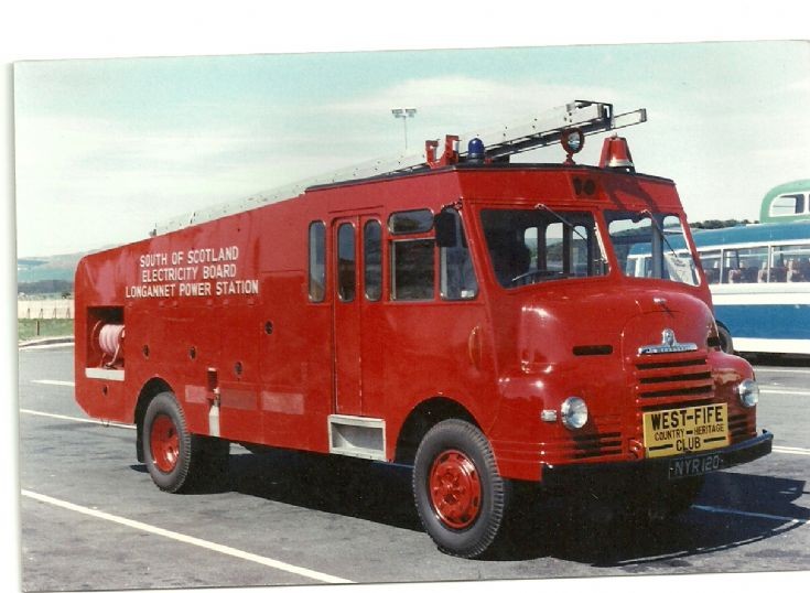 Fire Engines Photos - Bedford Red (Green) Goddess