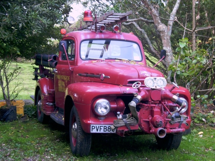 Ford V8 1955 Papatoetoe New Zealand