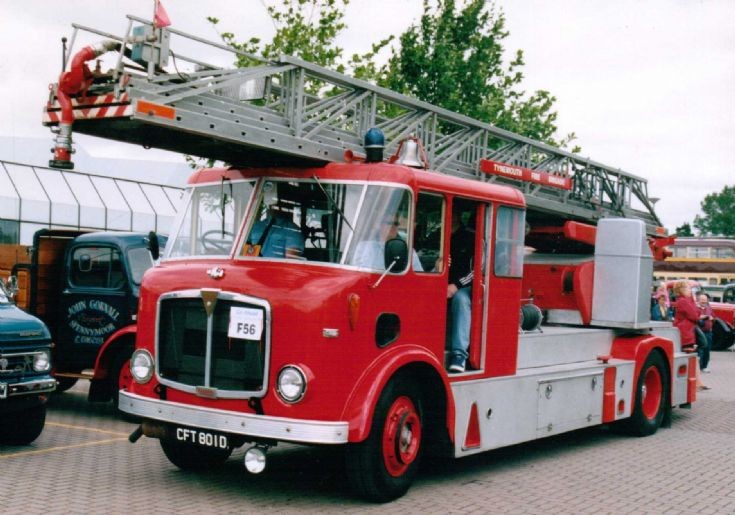 Fire Engines Photos - 1966 Aec Mercury Turntable Ladder