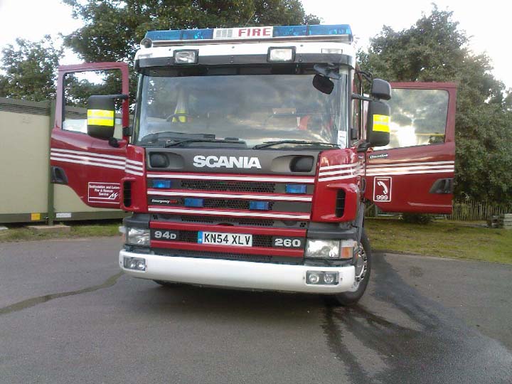 potton 2 pump Bedfordshire Fire service