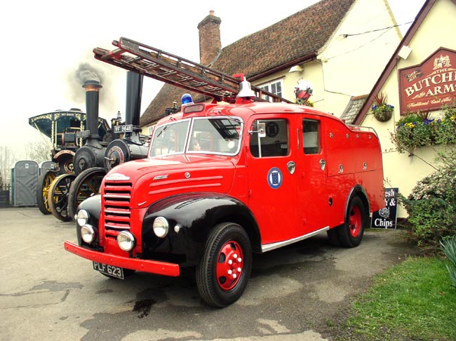 Ford Thames 500E Firefly