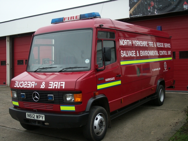 Mercedes benz 814d van #1