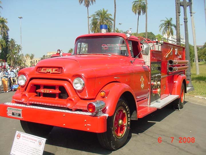 1957 Gmc fire truck #2