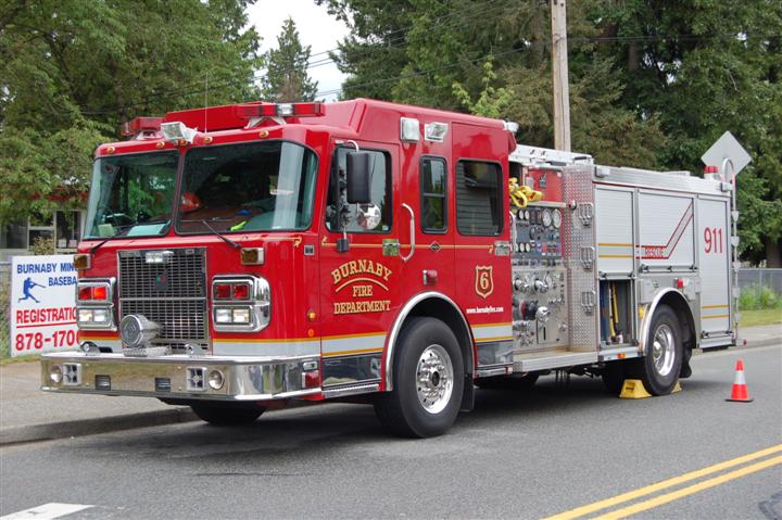 Fire Engines Photos - Burnaby Fire Department Engine 6